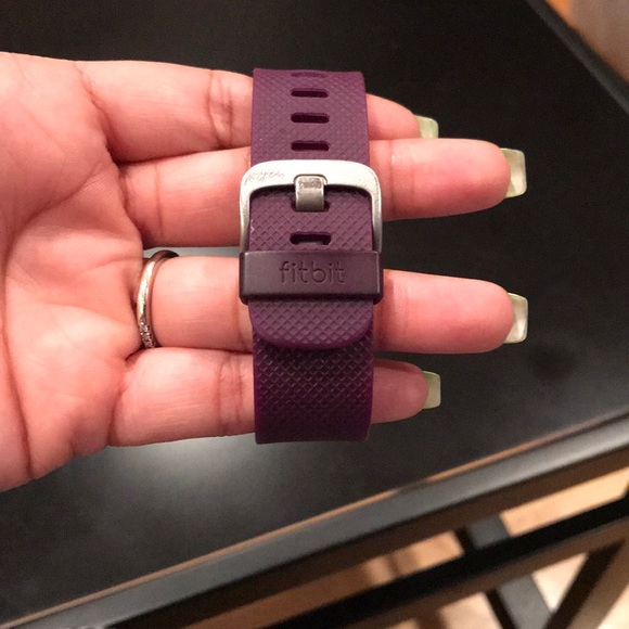 SOLD-Fitbit Charge HR Activity, Heart Rate + Sleep - Picture 3 of 7